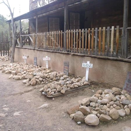 Bonnie Springs Ranch Motel Blue Diamond Екстер'єр фото