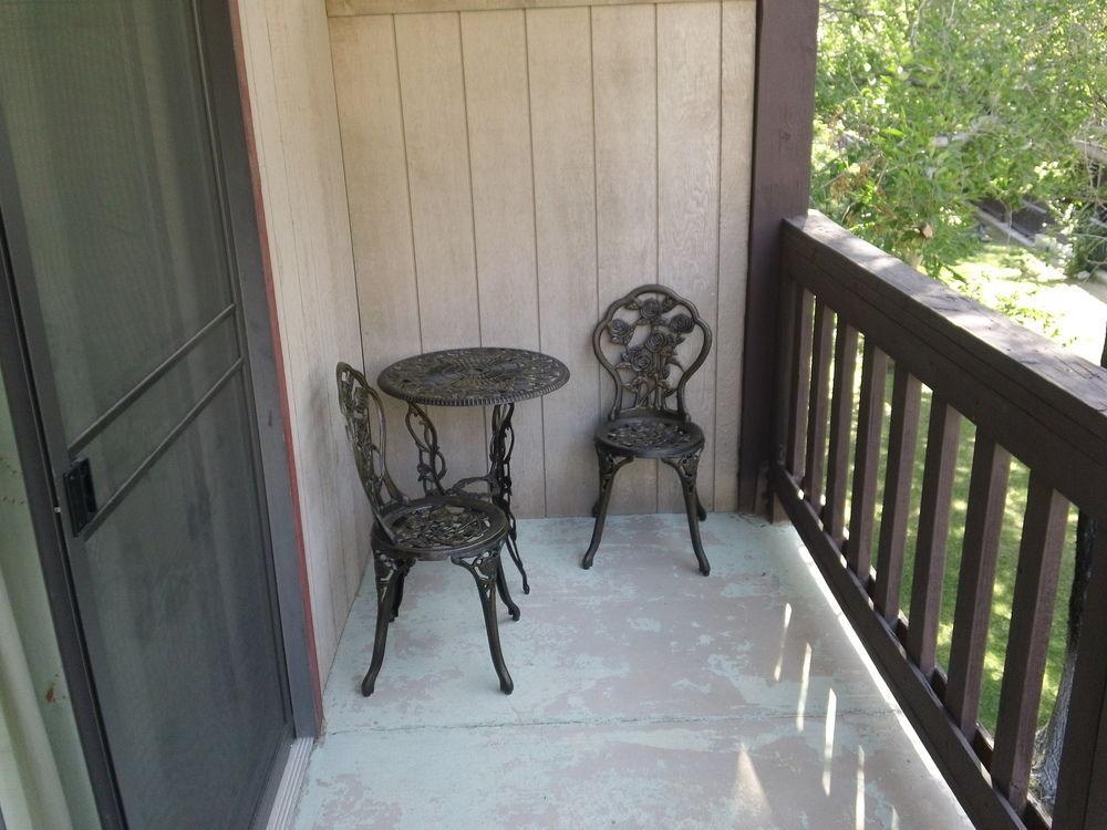 Bonnie Springs Ranch Motel Blue Diamond Екстер'єр фото