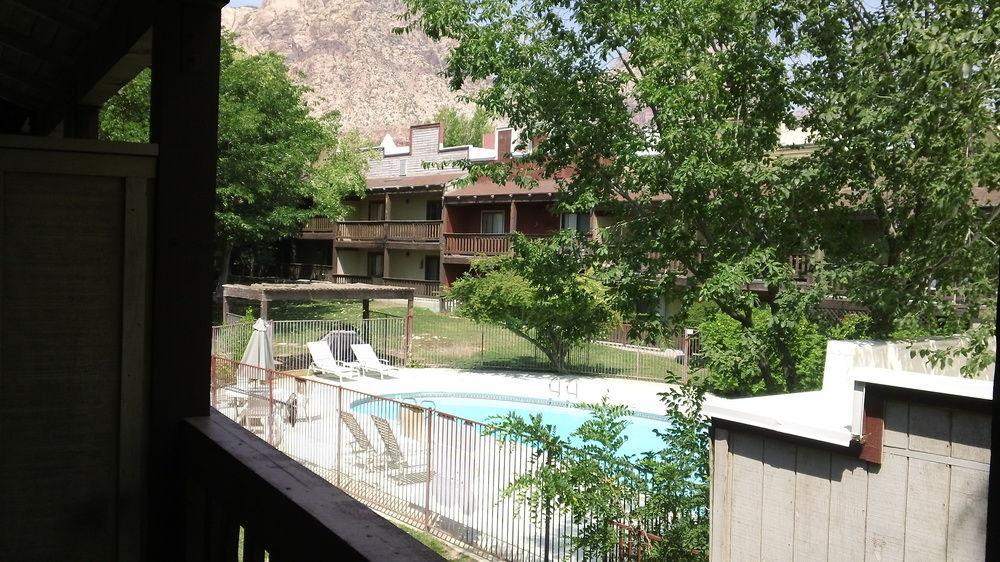 Bonnie Springs Ranch Motel Blue Diamond Екстер'єр фото
