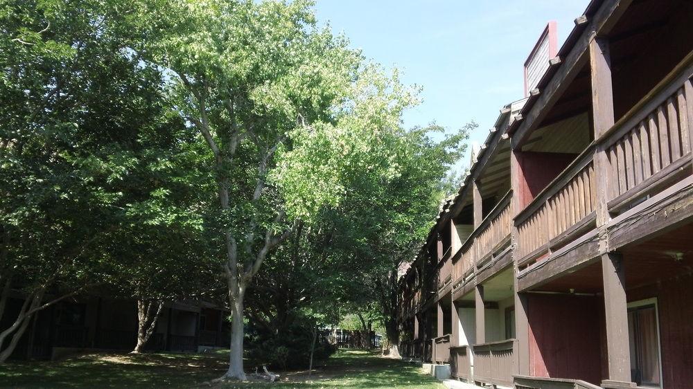 Bonnie Springs Ranch Motel Blue Diamond Екстер'єр фото