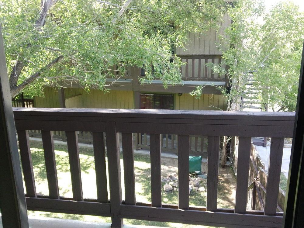 Bonnie Springs Ranch Motel Blue Diamond Екстер'єр фото