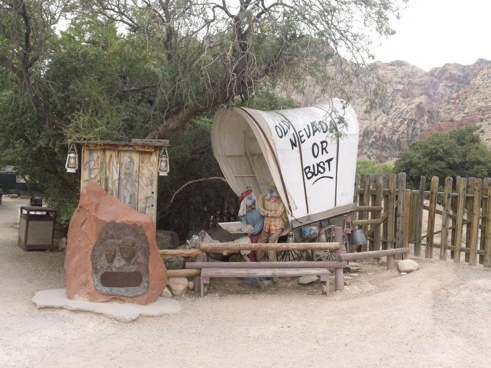 Bonnie Springs Ranch Motel Blue Diamond Екстер'єр фото