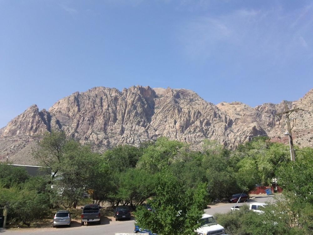 Bonnie Springs Ranch Motel Blue Diamond Екстер'єр фото